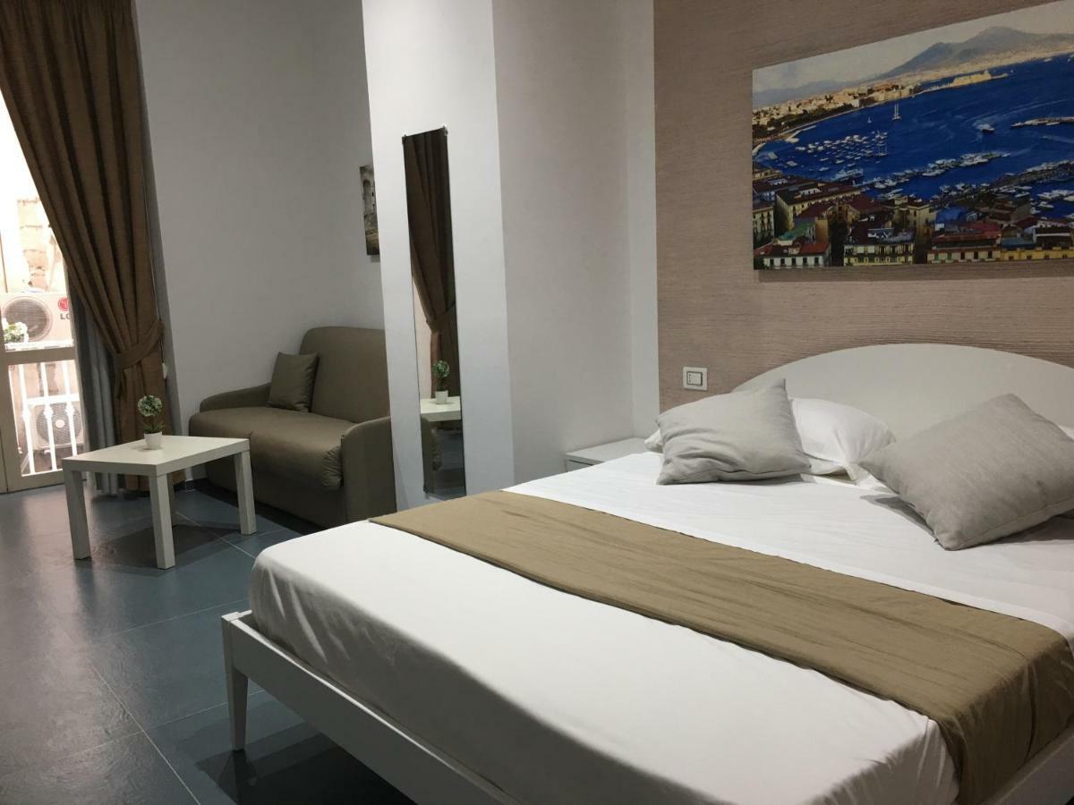 Mascalzone Latino Luxury Rooms Naples Luaran gambar