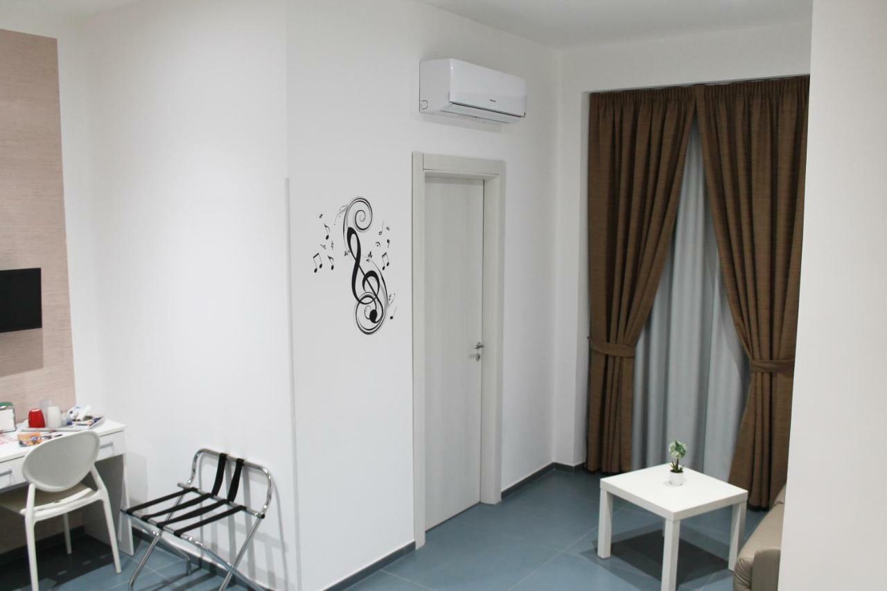 Mascalzone Latino Luxury Rooms Naples Luaran gambar